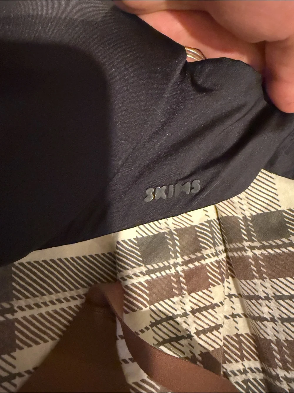 2 SKIMS Wireless Smooth Bra — Black & Brown - Picture 3 of 5